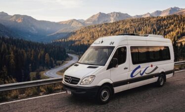 Renta de Camionetas Mercedes-Benz para bodas y transporte ejecutivo en Morelos – Lujo/Premium.